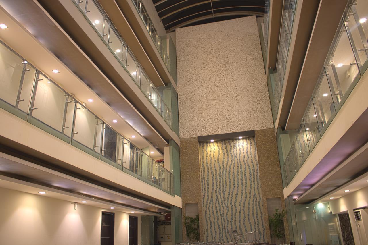 Grand Imperial New Delhi Exterior photo